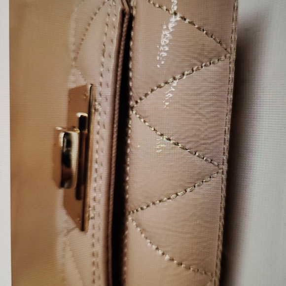 NWT Michael Kors Women's Trifold Polished Leather Wallet OYSTER - Picture 11 of 11